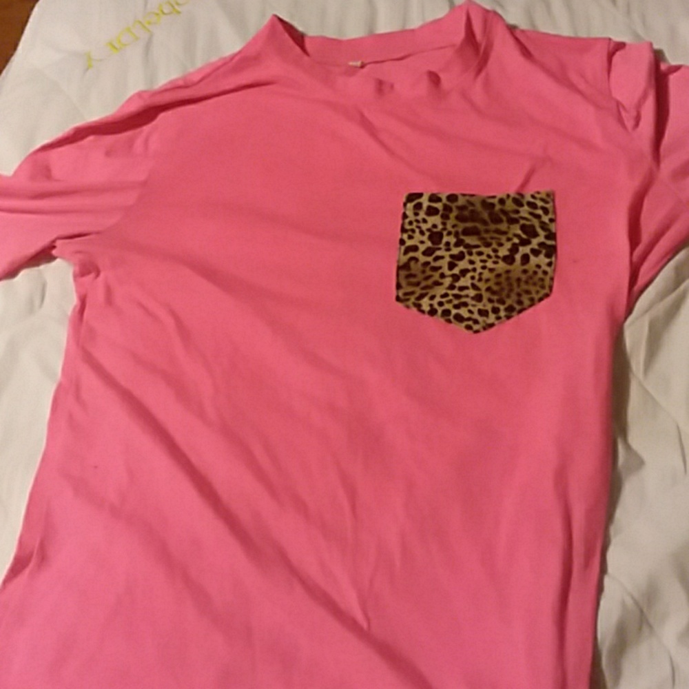 leapord pocket top